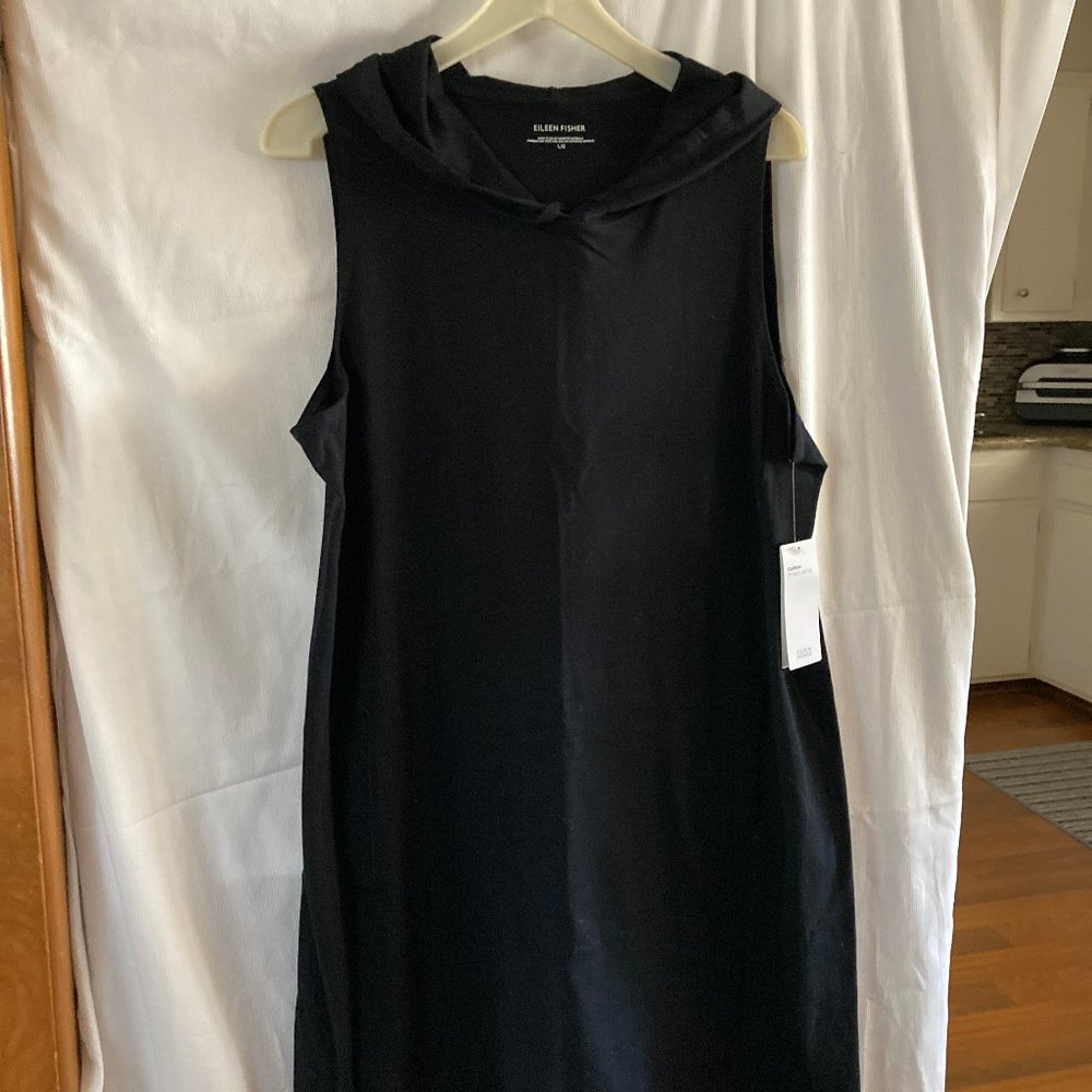 Eileen Fisher Black hooded sleevless short shift   -  Large